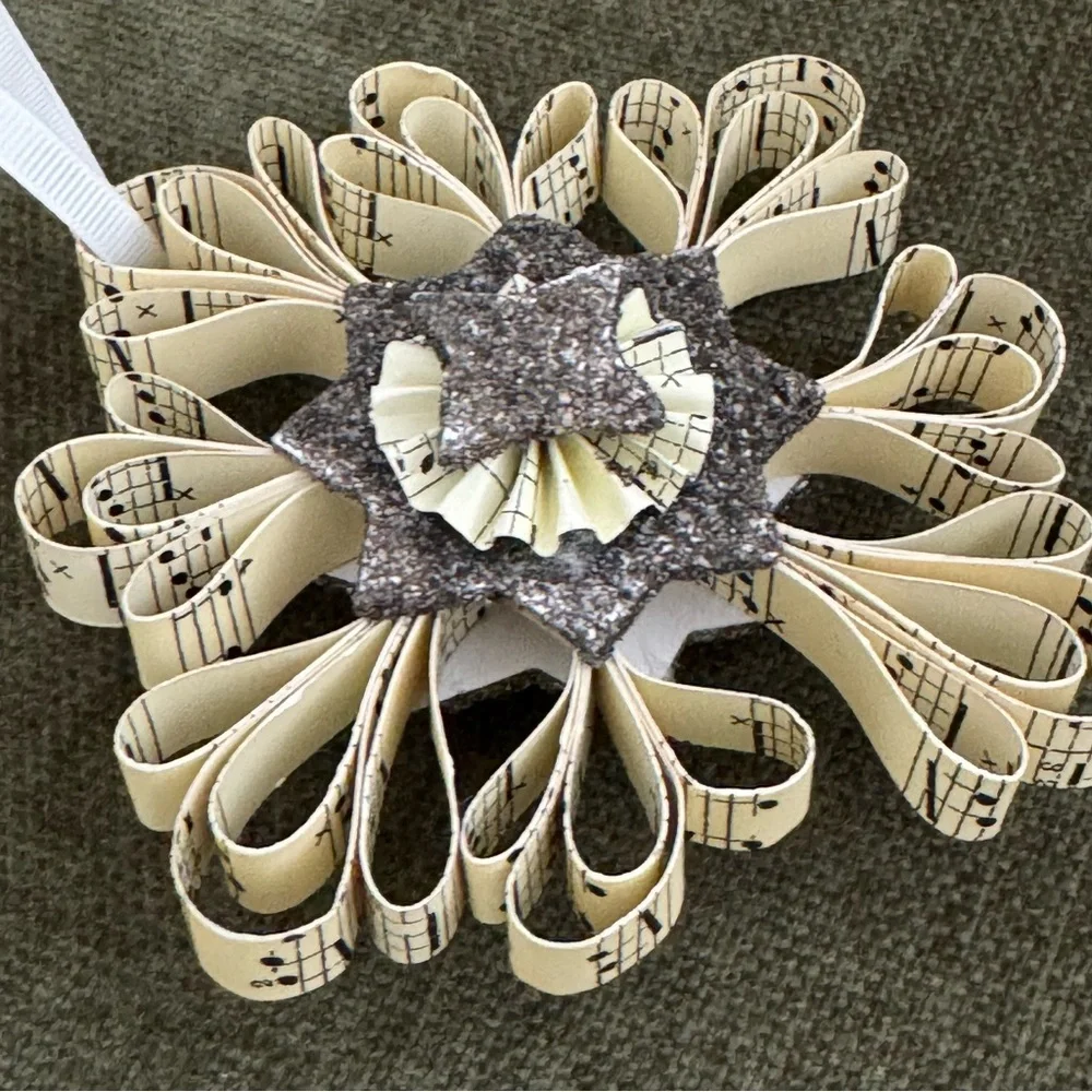3/ Vintage Pottery Barn Glittered Paper Ornament